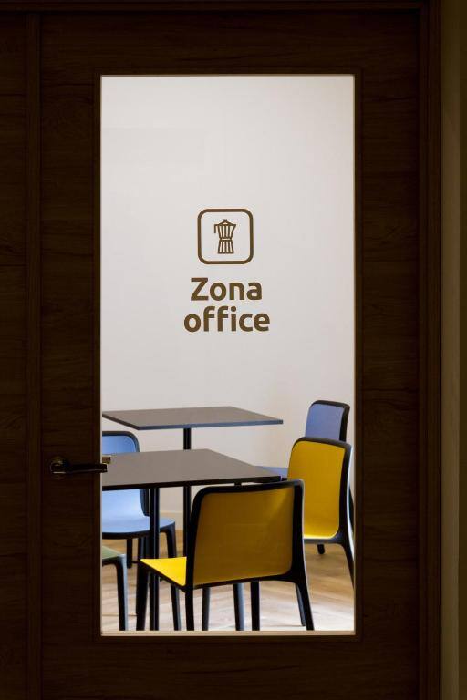 Zona común de desayuno y trabajo